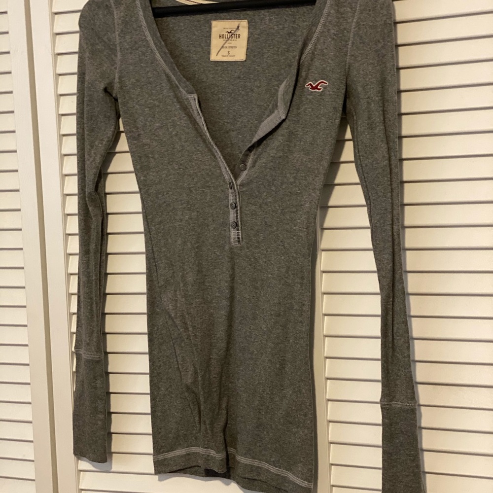 Long sleeve small Hollister shirt